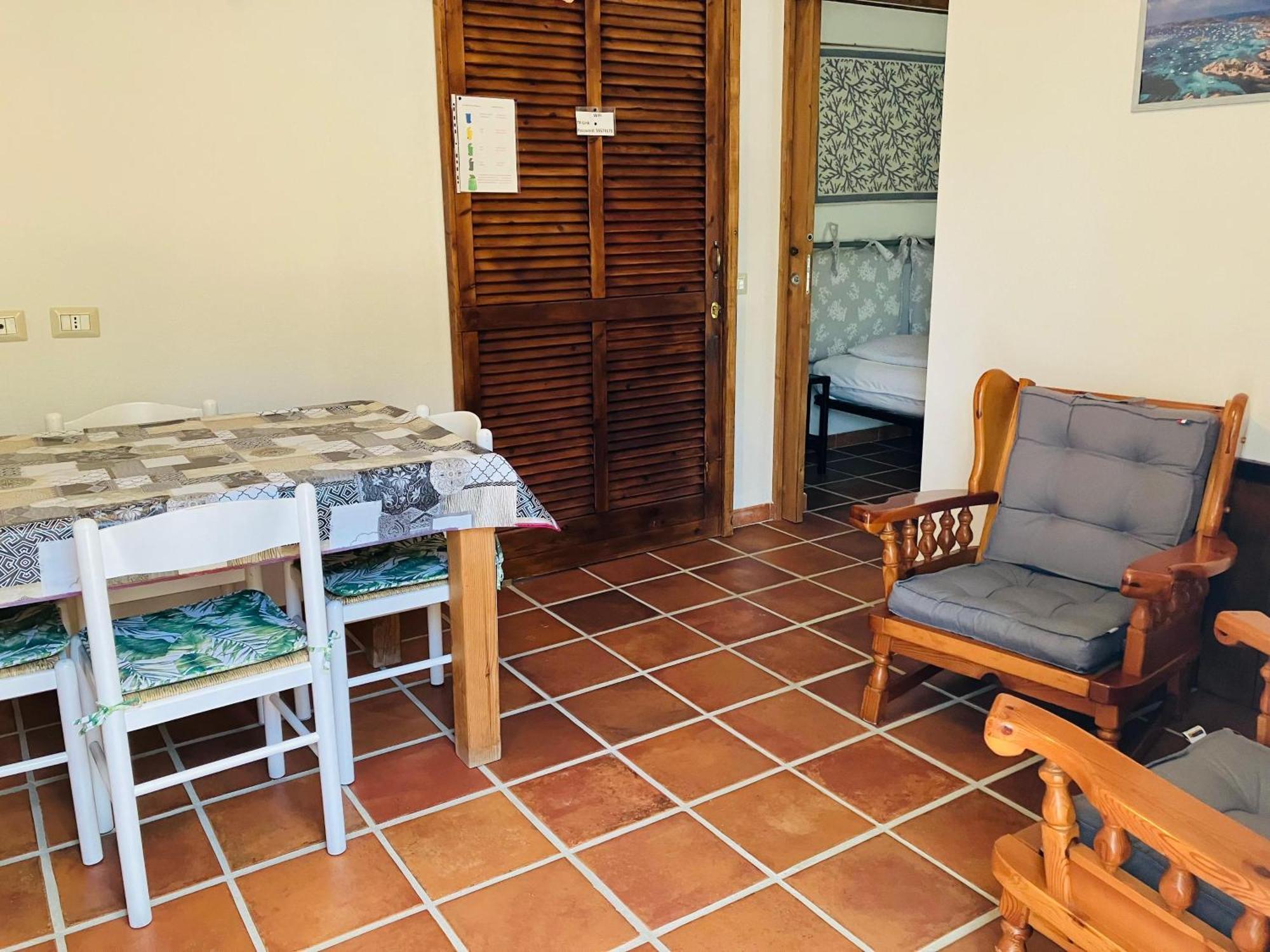 Mauro alloggi e camere Palau Esterno foto
