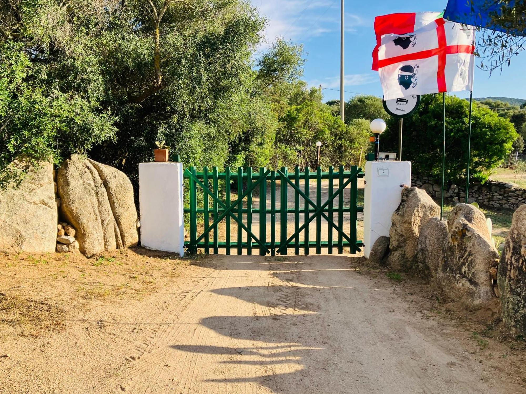 Mauro alloggi e camere Palau Esterno foto
