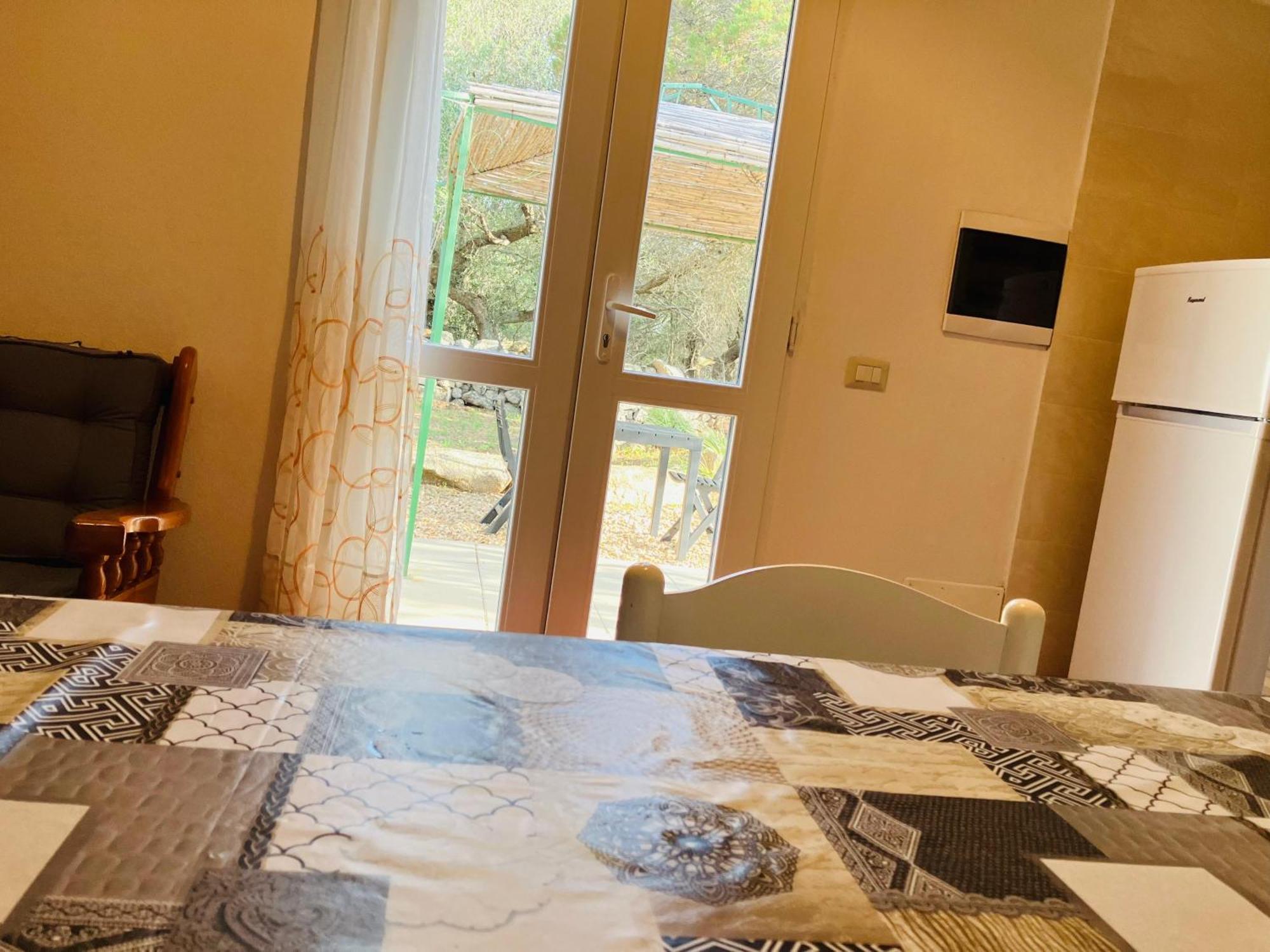 Mauro alloggi e camere Palau Esterno foto